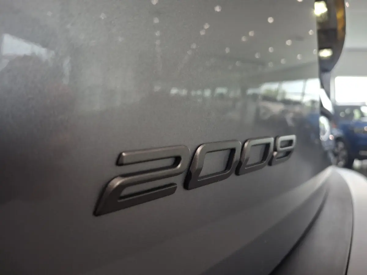 1.2 PureTech 100 Allure | Navigatie | Climate control | Apple Carplay/Android Auto