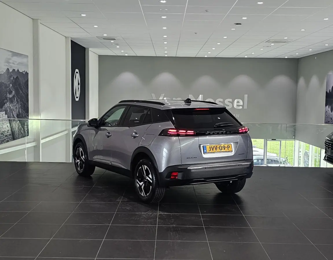 1.2 PureTech 100 Allure | Navigatie | Climate control | Apple Carplay/Android Auto