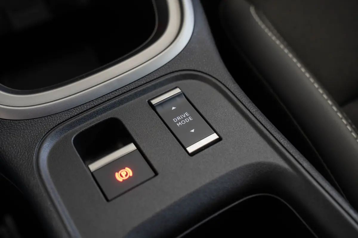 1.2 e-Hybrid Summit | Stoel & Stuurverwarming | Camera | Navigatie | Parkeersensoren | Apple Carplay & Android Auto |