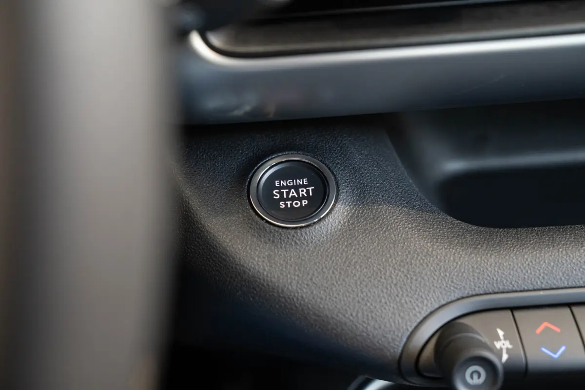 1.2 e-Hybrid Summit | Stoel & Stuurverwarming | Camera | Navigatie | Parkeersensoren | Apple Carplay & Android Auto |