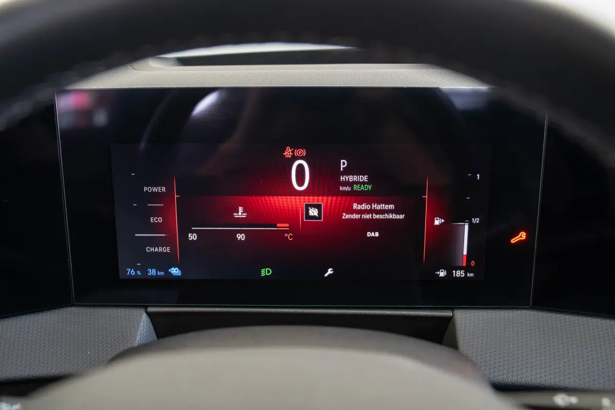 1.6 Turbo Plug-In Hybrid Ultimate | Schuif-Kanteldak | Head-Up | Stoel & Stuurverwarming | Camera | Climate Controle | Navigatie | Inductief laden |