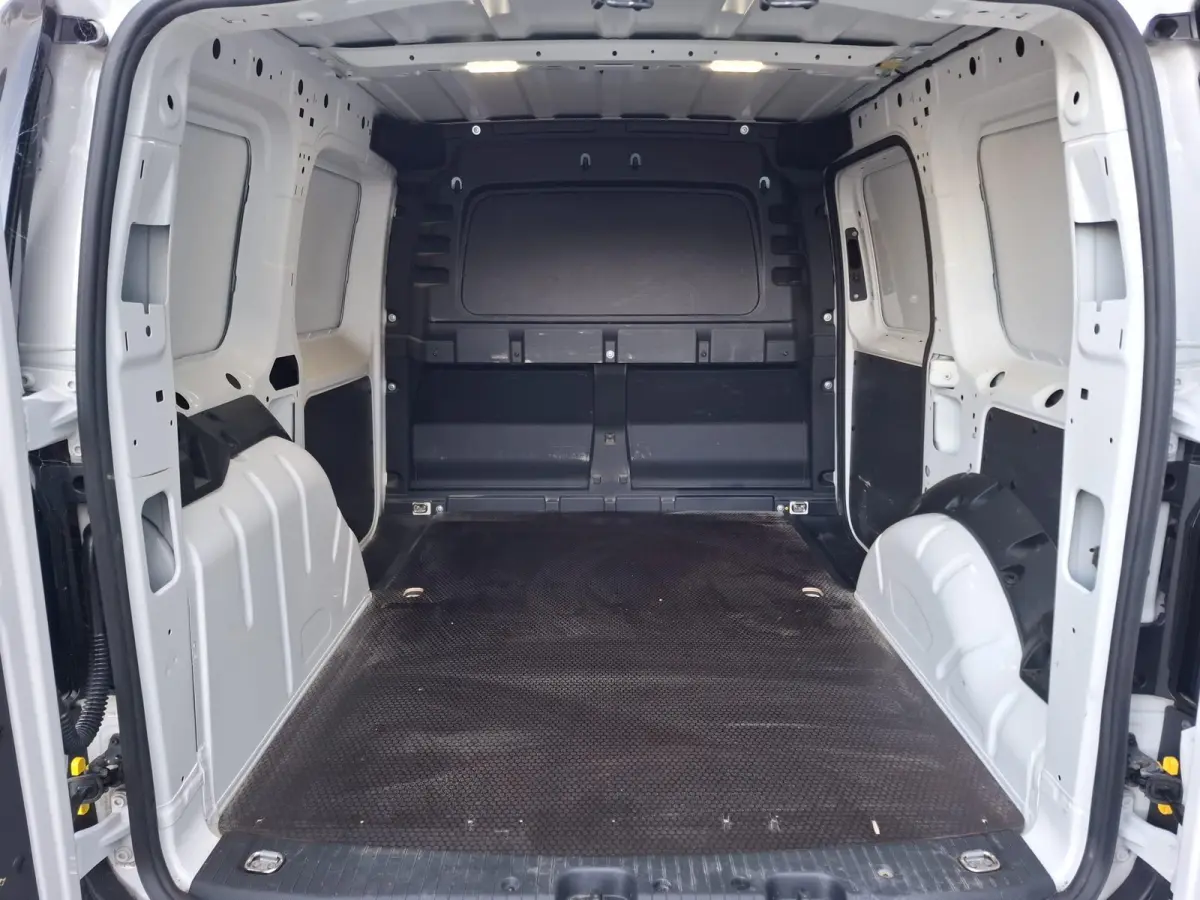 2.0 TDI Trend AIRCO / CRUISE CONTROLE / N.A.P / TREKHAAK / EURO 6