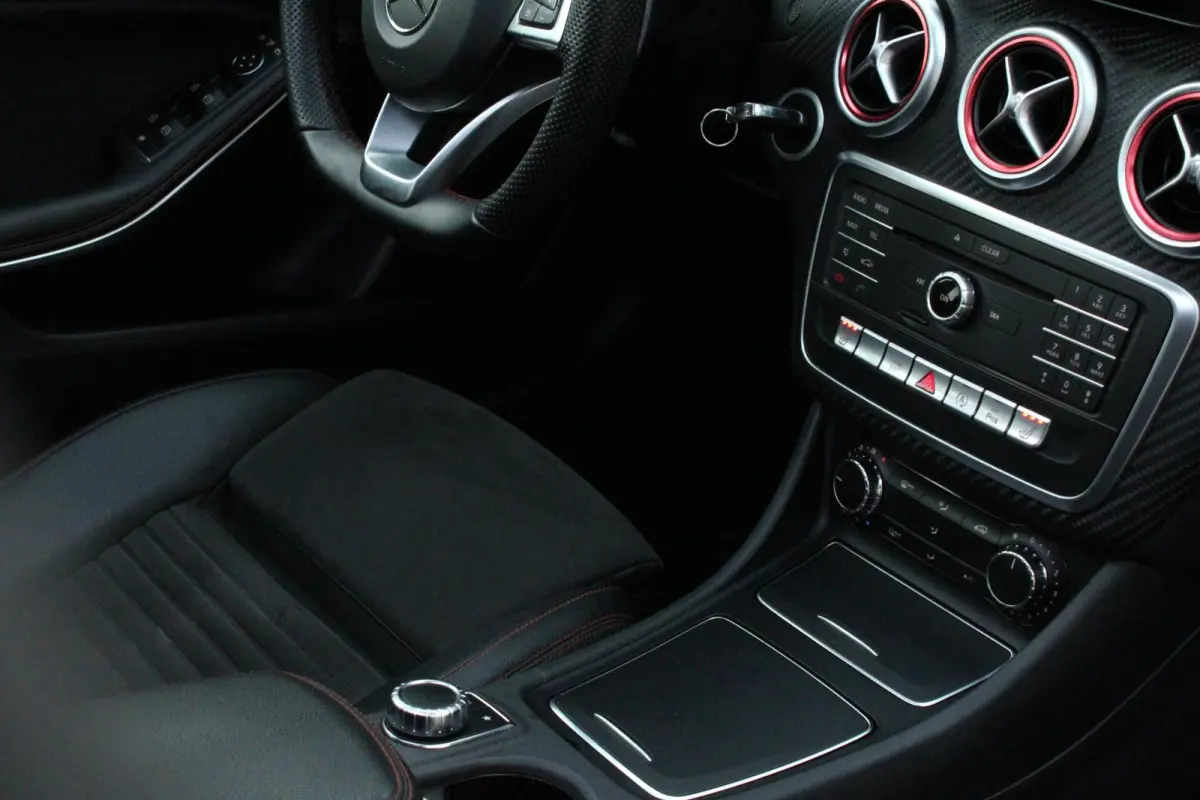 180 AMG Night Edition Plus