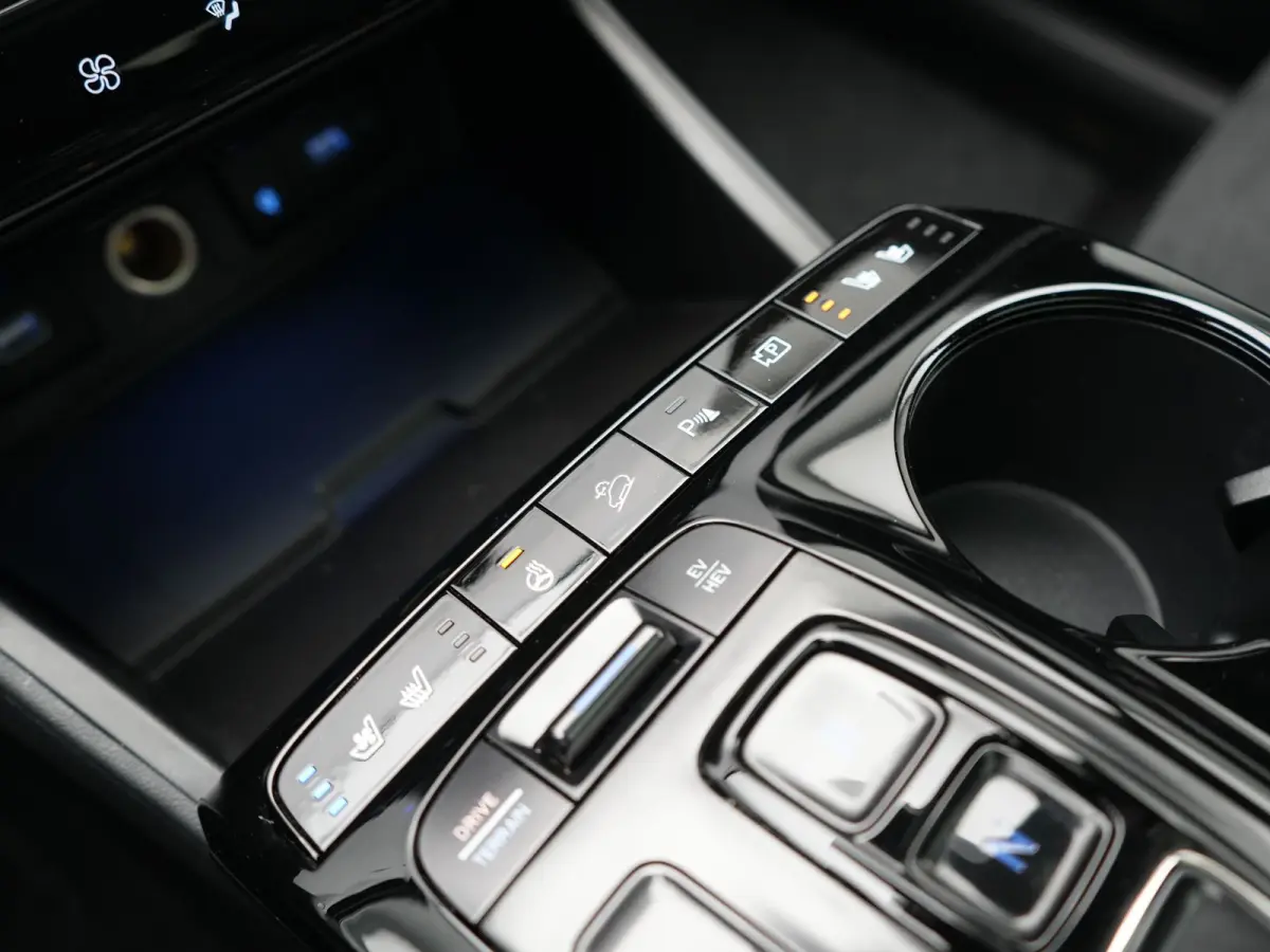 1.6 T-GDI PHEV N Line Sky 4WD 265pk Dealer O.H. | Panodak | Adaptive Cruise | 360 Camera | Krell Audio | Alcantara Sportstoelen Memory & Ventilatie | Stoelen & Stuur Verwarmd | Blis | Keyles