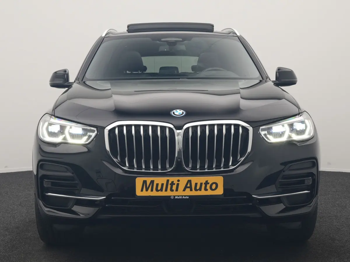 xDrive45e High Executive PHEV 395pk Dealer O.H. | Active Steering | Trekhaak Af Fabriek | Panodak | Luchtvering | Head Up | Adaptive Cruise | 360 Camera | Laser LED | Nappa Lederen Comfortst