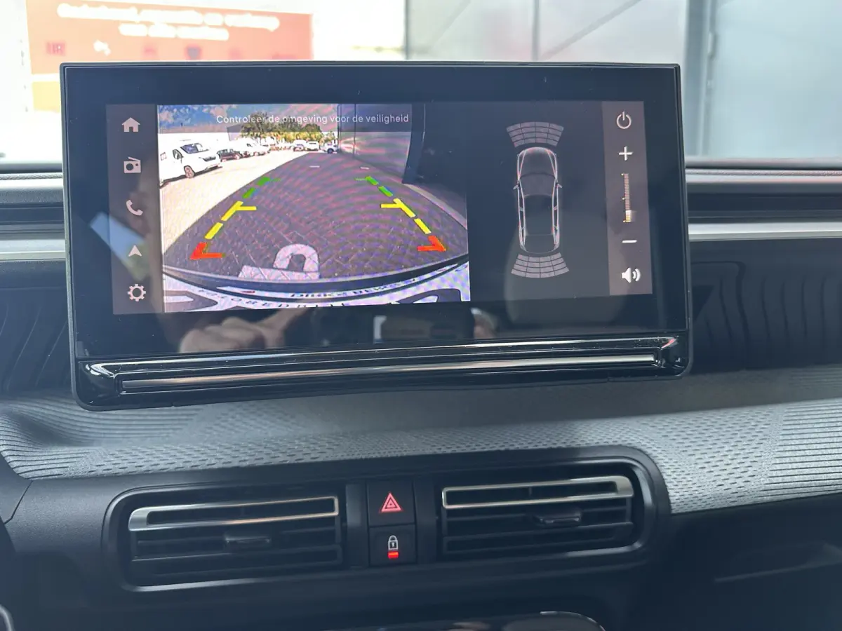 Max 113pk Comfort Range 44 kWh (Camera - Parkeersensoren V+A - LED - Automatische Airco - Navigatie - Apple Carplay - Two Tone))