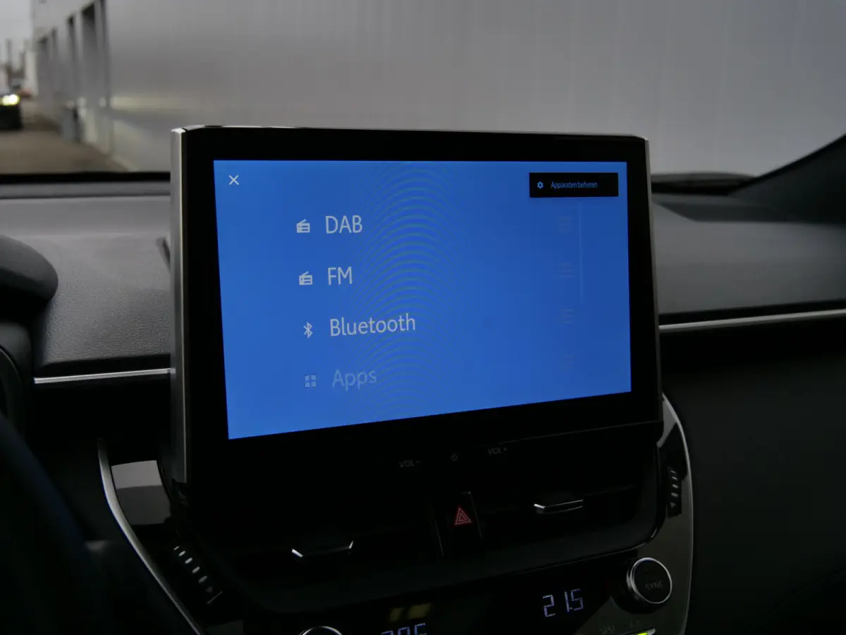 1.8 High Power Hybrid Style 140 Pk Automaat Navigatie / DAB / Leer / Pano-dak / Apple Carplay