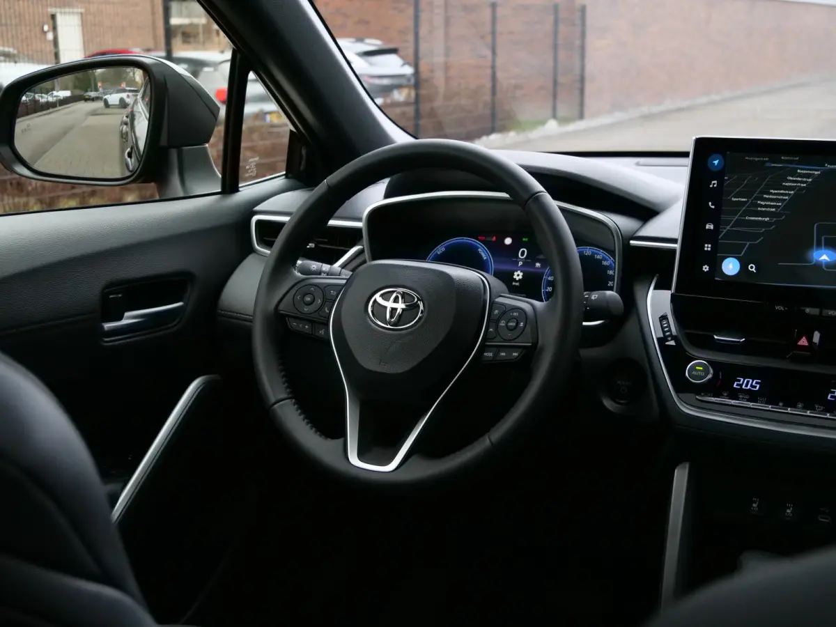 1.8 High Power Hybrid Style 140 Pk Automaat Navigatie / DAB / Leer / Pano-dak / Apple Carplay