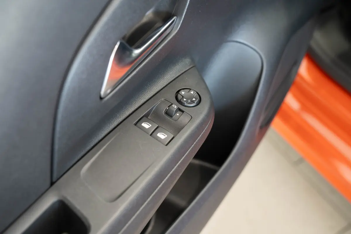 1.2 Edition | Camera | Parkeersensoren | Apple Carplay & Android Auto | Lichtmetalen velgen | Airco | Cruise Controle |