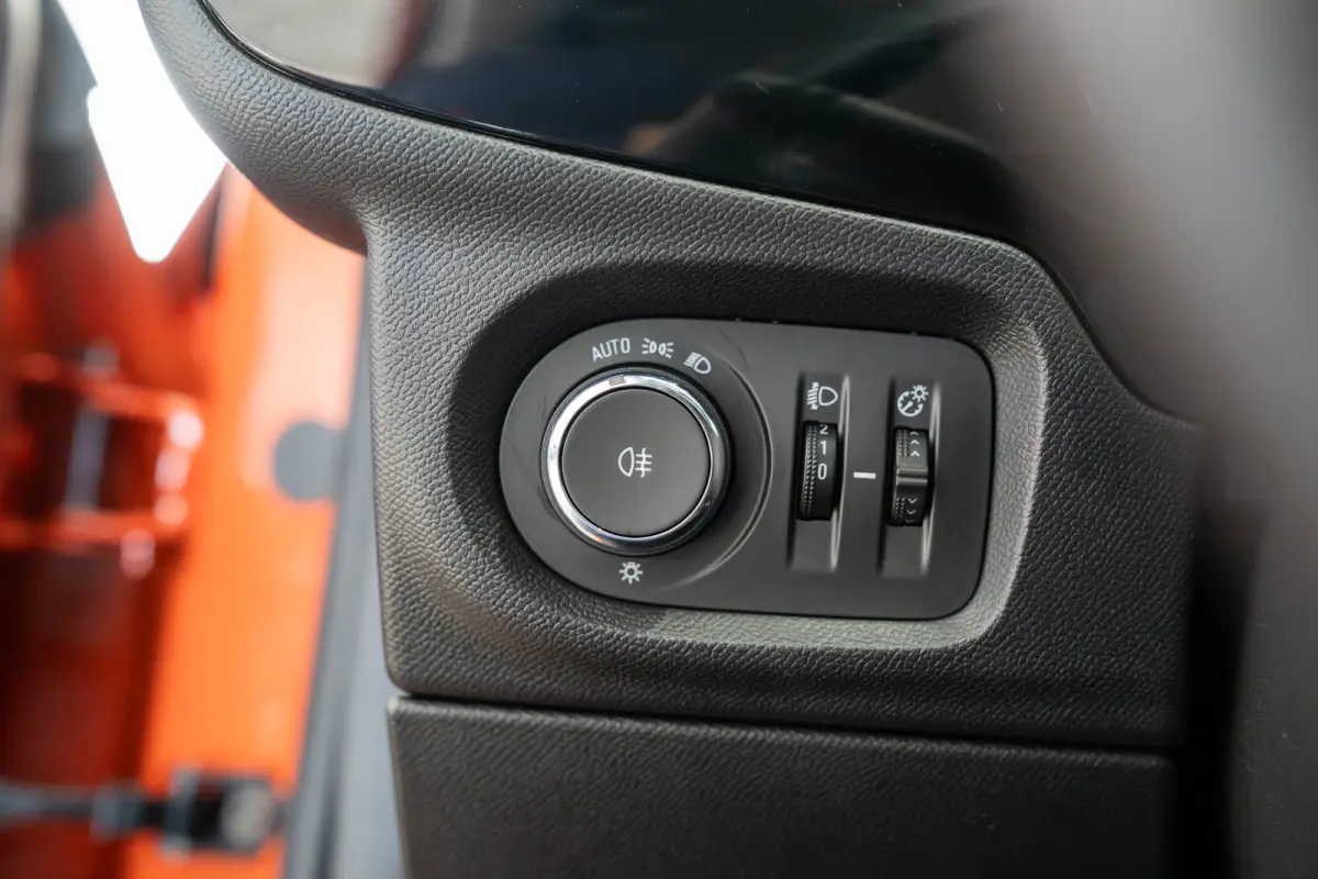 1.2 Edition | Camera | Parkeersensoren | Apple Carplay & Android Auto | Lichtmetalen velgen | Airco | Cruise Controle |