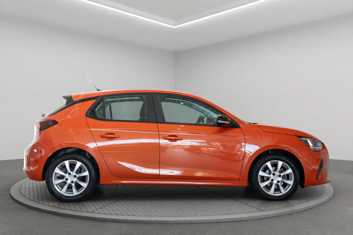 1.2 Edition | Camera | Parkeersensoren | Apple Carplay & Android Auto | Lichtmetalen velgen | Airco | Cruise Controle |