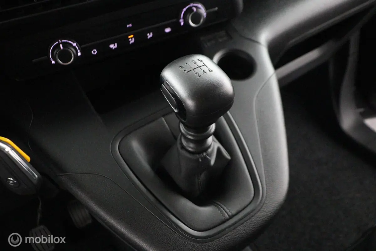 1.5D 102 Pk H6 L1H1 | Airco | Cruise | Camera | Zij-schuifdeur | Car-play | Parkeersensoren | NL Auto | 32dkm NAP | DEALER-STAAT