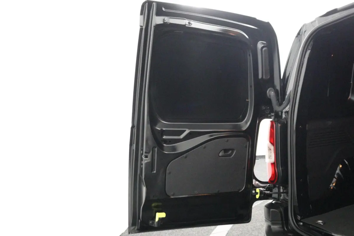 1.5D 102 Pk H6 L1H1 | Airco | Cruise | Camera | Zij-schuifdeur | Car-play | Parkeersensoren | NL Auto | 32dkm NAP | DEALER-STAAT