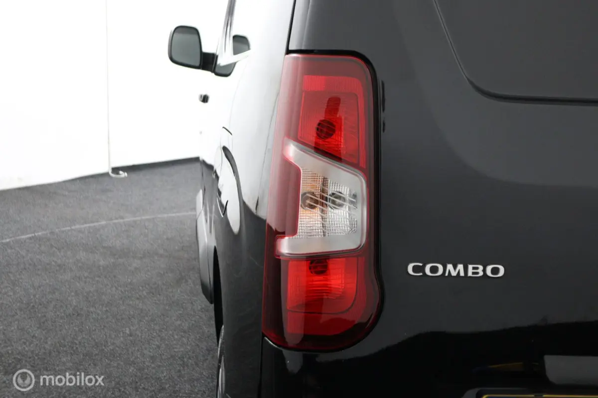 1.5D 102 Pk H6 L1H1 | Airco | Cruise | Camera | Zij-schuifdeur | Car-play | Parkeersensoren | NL Auto | 32dkm NAP | DEALER-STAAT