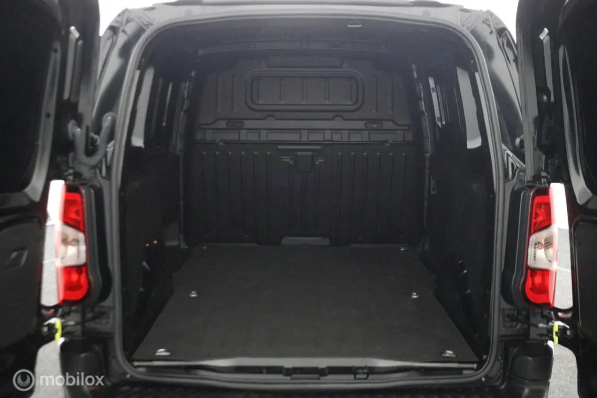 1.5D 102 Pk H6 L1H1 | Airco | Cruise | Camera | Zij-schuifdeur | Car-play | Parkeersensoren | NL Auto | 32dkm NAP | DEALER-STAAT
