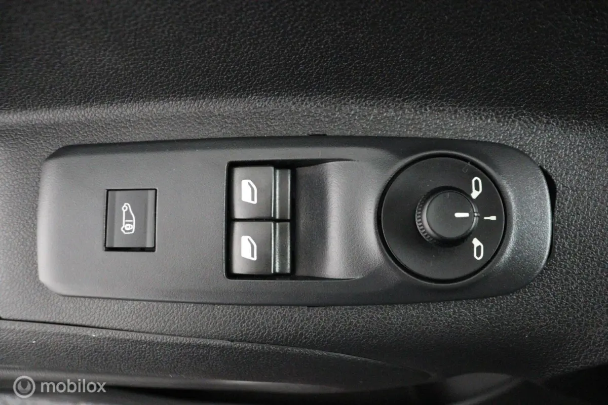 1.5D 102 Pk H6 L1H1 | Airco | Cruise | Camera | Zij-schuifdeur | Car-play | Parkeersensoren | NL Auto | 32dkm NAP | DEALER-STAAT