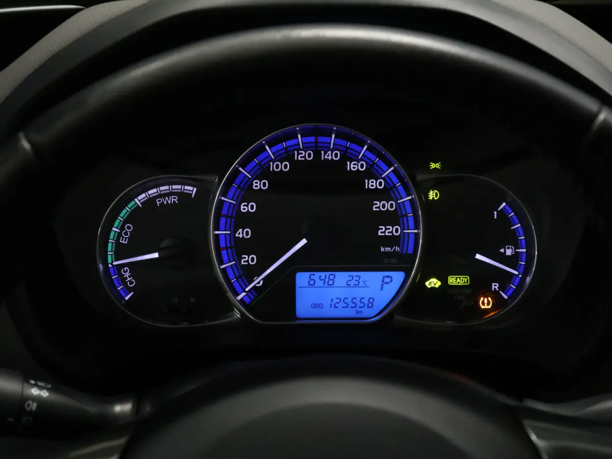 1.5 Hybrid Trend [CRUISE CONTROL, ACHTERUITRIJCAMERA, PDC V+A, NAVIGATIE, CLIMATE CONTROL, LEDERENSTUUR, BLUETOOTH, LED, NIEUWSTAAT]