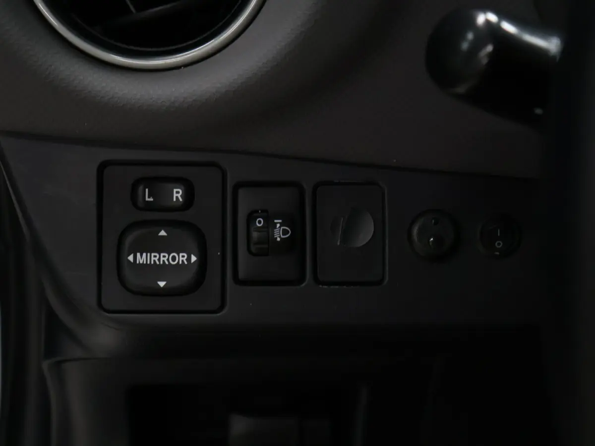 1.5 Hybrid Trend [CRUISE CONTROL, ACHTERUITRIJCAMERA, PDC V+A, NAVIGATIE, CLIMATE CONTROL, LEDERENSTUUR, BLUETOOTH, LED, NIEUWSTAAT]