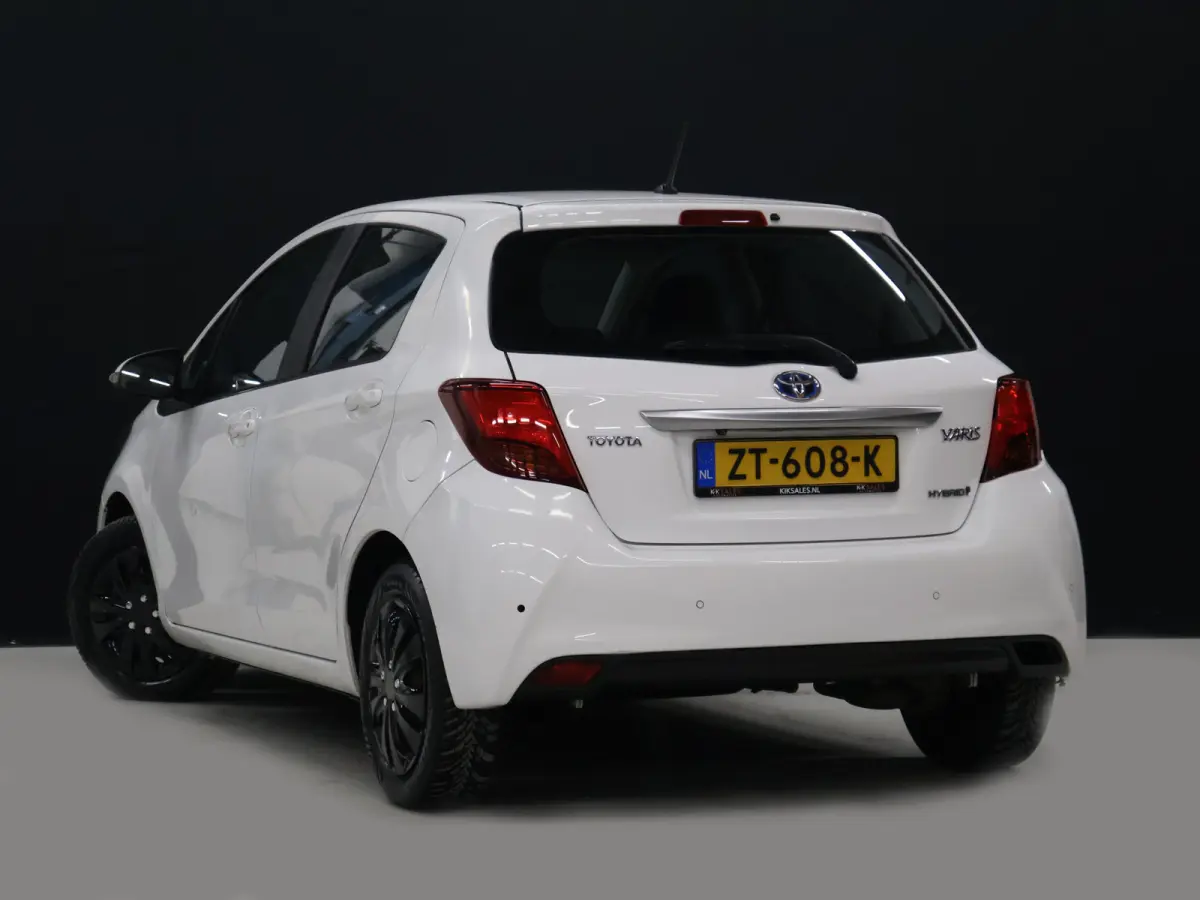 1.5 Hybrid Trend [CRUISE CONTROL, ACHTERUITRIJCAMERA, PDC V+A, NAVIGATIE, CLIMATE CONTROL, LEDERENSTUUR, BLUETOOTH, LED, NIEUWSTAAT]