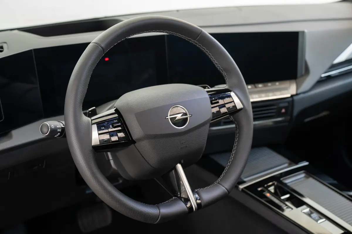 1.2 Turbo Hybrid GS | Tot 8 Jaar Garantie | Schuif-Kanteldak | Alcantara | Head-Up | Keyless | Matrix LED | Stoel & Stuurverwarming |