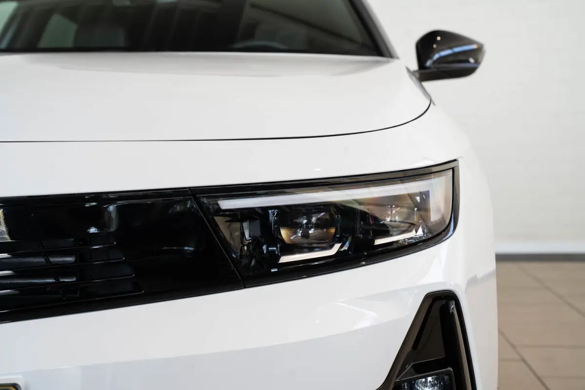 1.2 Turbo Hybrid GS | Tot 8 Jaar Garantie | Schuif-Kanteldak | Alcantara | Head-Up | Keyless | Matrix LED | Stoel & Stuurverwarming |