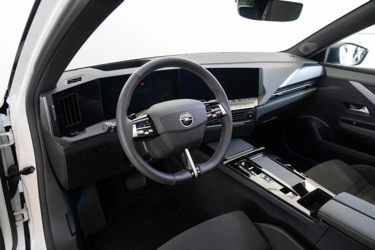 1.2 Turbo Hybrid GS | Tot 8 Jaar Garantie | Schuif-Kanteldak | Alcantara | Head-Up | Keyless | Matrix LED | Stoel & Stuurverwarming |
