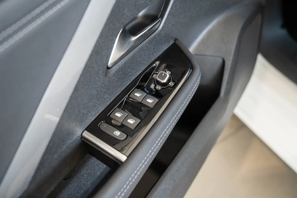 1.2 Turbo Hybrid GS | Tot 8 Jaar Garantie | Schuif-Kanteldak | Alcantara | Head-Up | Keyless | Matrix LED | Stoel & Stuurverwarming |