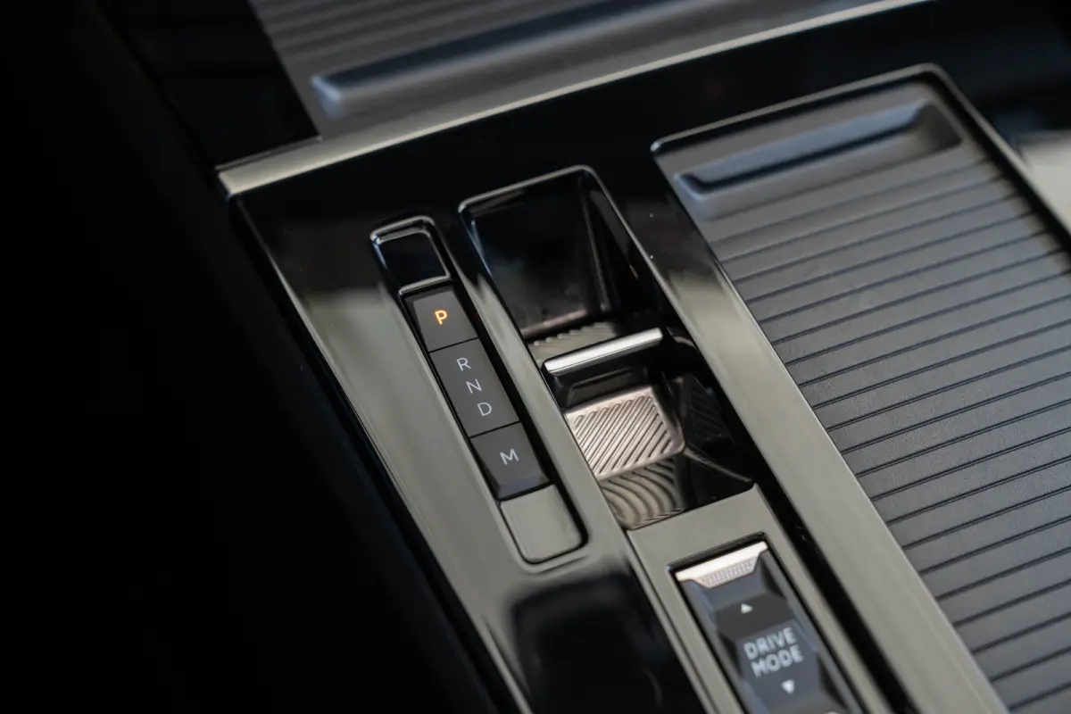 1.2 Turbo Hybrid GS | Tot 8 Jaar Garantie | Schuif-Kanteldak | Alcantara | Head-Up | Keyless | Matrix LED | Stoel & Stuurverwarming |