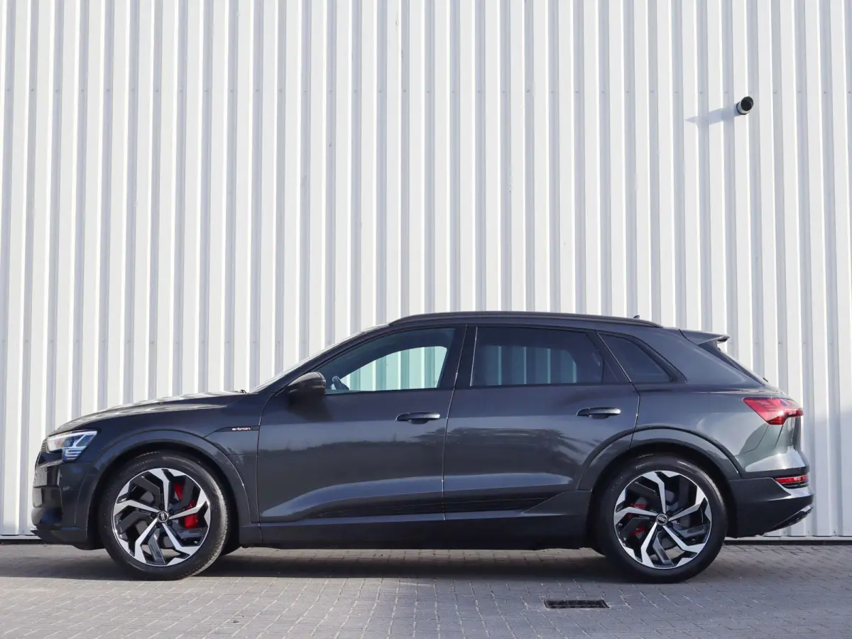 55 408pk quattro Advanced edition 95 kWh | SoH 94% | 21" Velgen | Leder | Achteruitrijcamera | Luchtvering | Voorstoelen Verwarmd