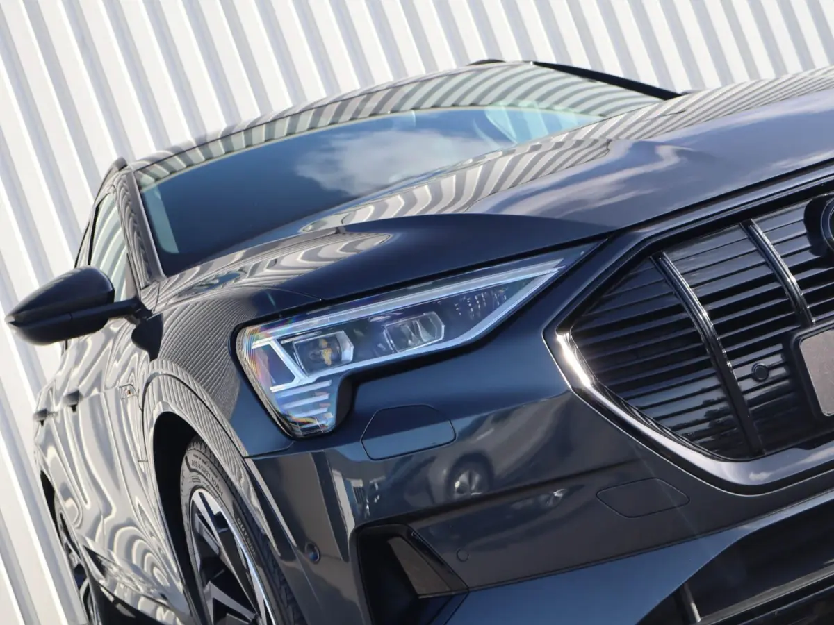 55 408pk quattro Advanced edition 95 kWh | SoH 94% | 21" Velgen | Leder | Achteruitrijcamera | Luchtvering | Voorstoelen Verwarmd