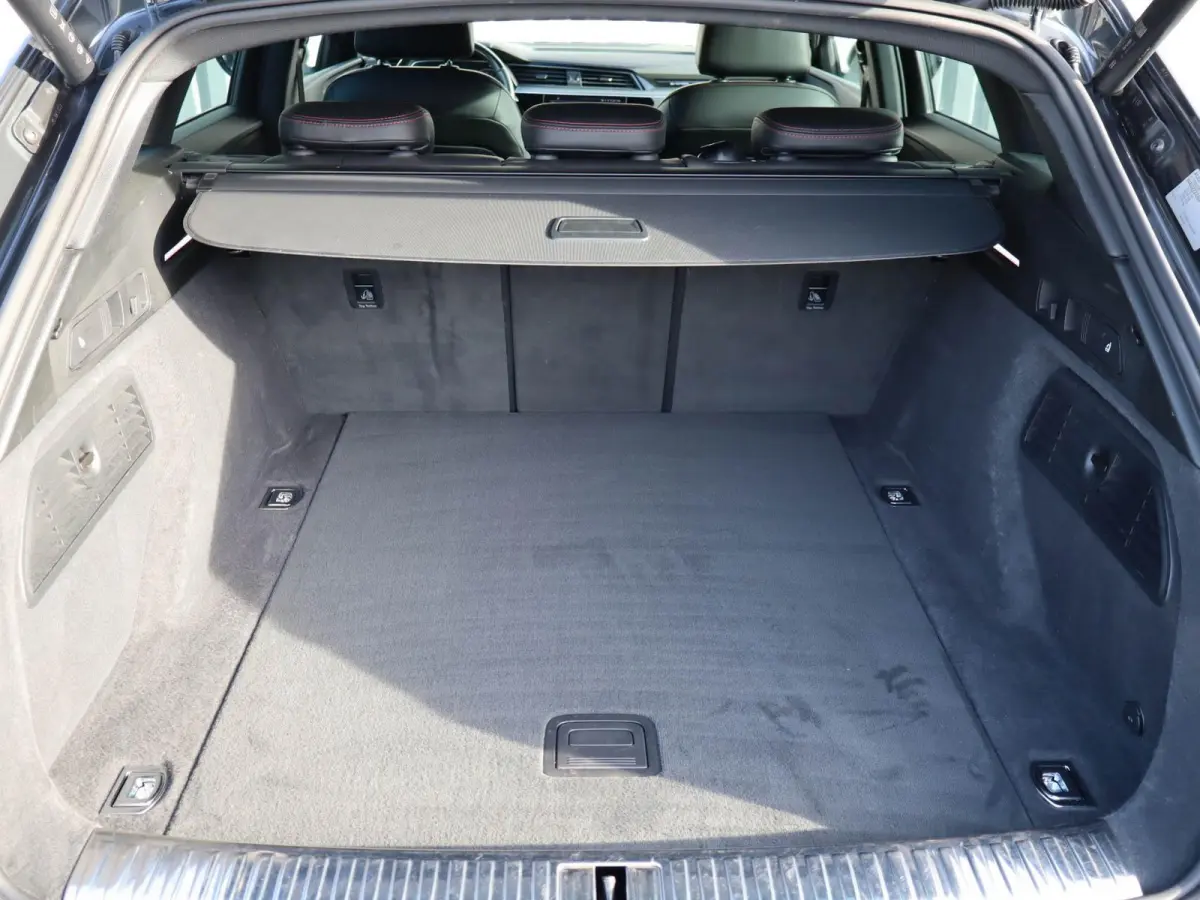 55 408pk quattro Advanced edition 95 kWh | SoH 94% | 21" Velgen | Leder | Achteruitrijcamera | Luchtvering | Voorstoelen Verwarmd