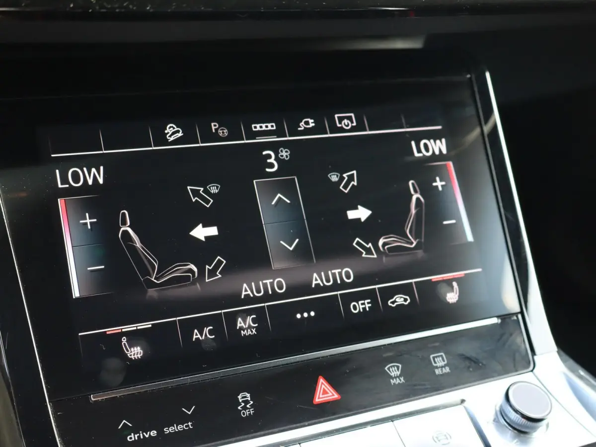 55 408pk quattro Advanced edition 95 kWh | SoH 94% | 21" Velgen | Leder | Achteruitrijcamera | Luchtvering | Voorstoelen Verwarmd