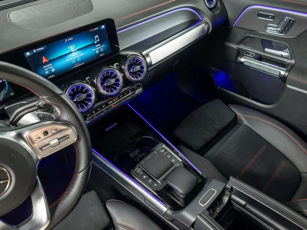 250 AMG Line 67 kWh | Panorama dak