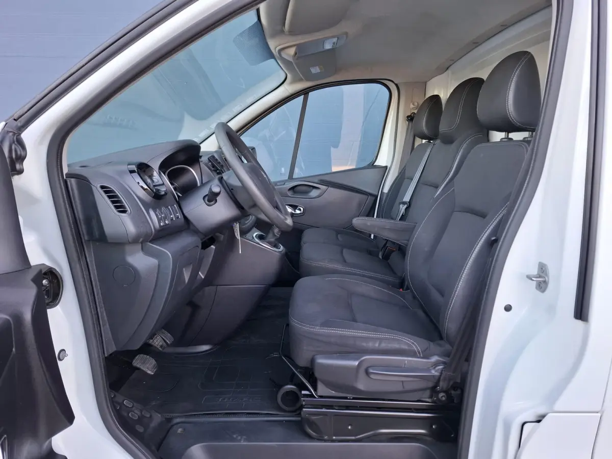 2.0 dCi 120 T29 L2H1 Luxe AIRCO / KASTEN INRICHTING / 3 ZITS / IMPERIAL / EURO 6