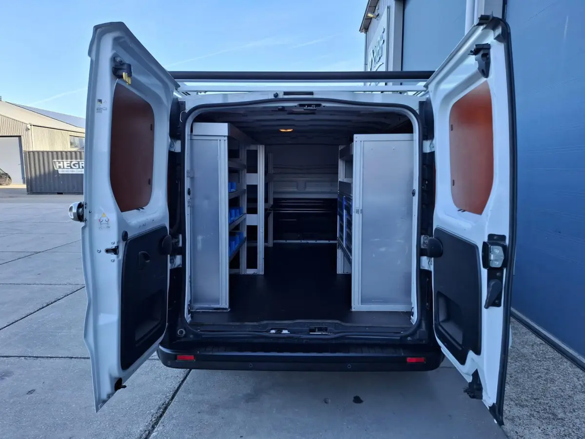 2.0 dCi 120 T29 L2H1 Luxe AIRCO / KASTEN INRICHTING / 3 ZITS / IMPERIAL / EURO 6
