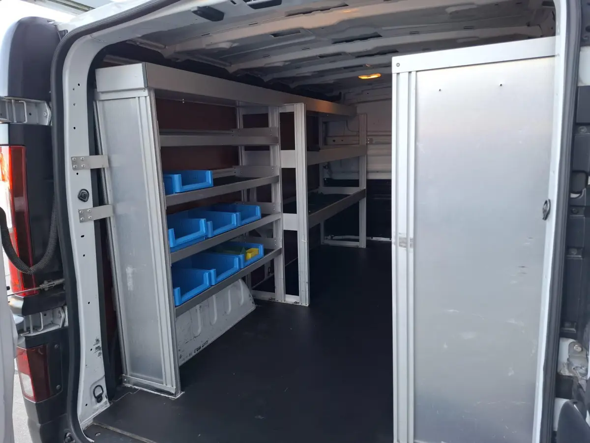 2.0 dCi 120 T29 L2H1 Luxe AIRCO / KASTEN INRICHTING / 3 ZITS / IMPERIAL / EURO 6