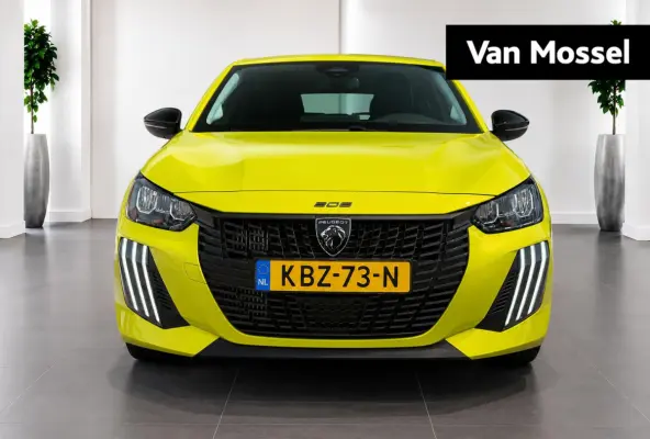 1.2 PureTech 100 Style | Navigatie | Apple Carplay/Android Auto | Parkeersensoren |