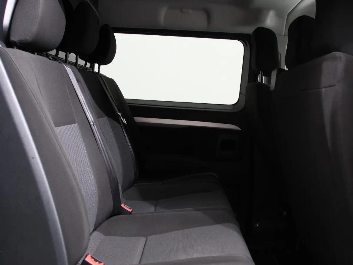 2.0 180PK Long Premium Dubbele Cabine Automaat Navigatie Apple Carplay/Android Auto Airco Bluetooth Trekhaak Betimmering