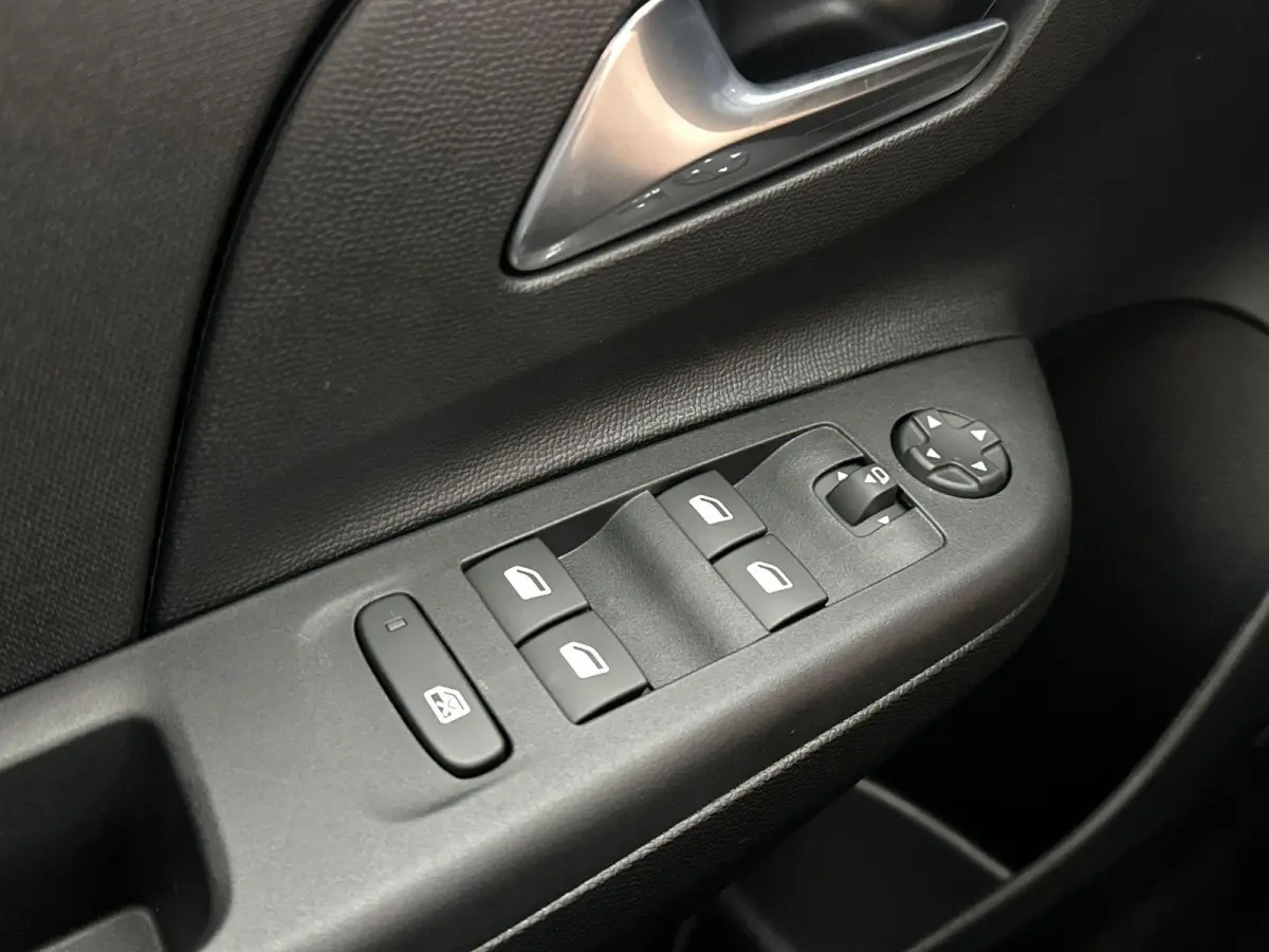 Electric Long Range Business Edition 51 kWh | Camera | Sensoren V+A | Apple Carplay&Android Auto | ECC | LMV | 424km WLTP | 156PK | Tot 8 jaar garantie!