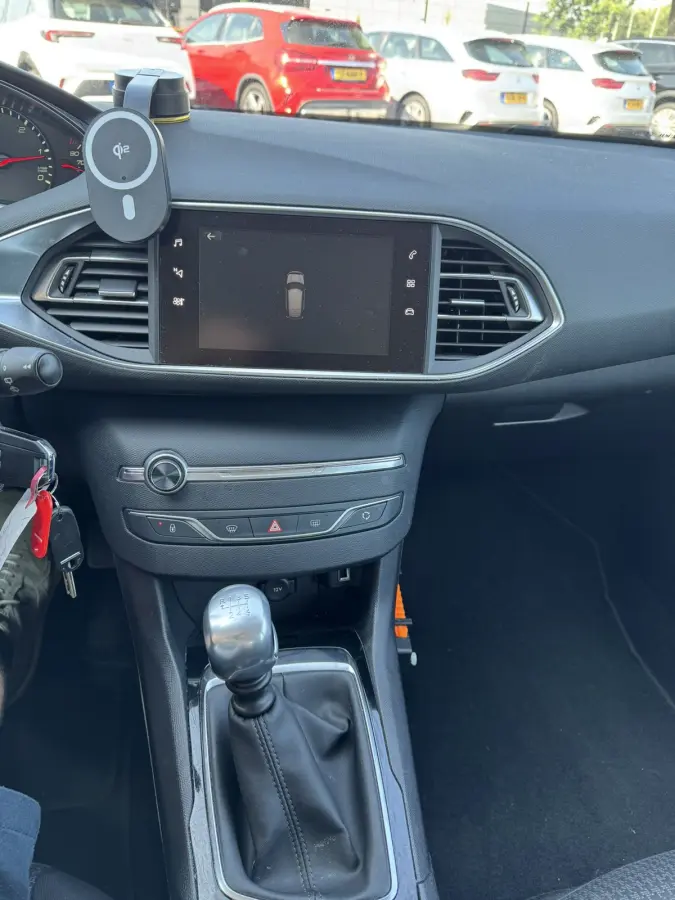 1.5 BlueHDi Blue Lease, Euro 6, Apple Carplay,