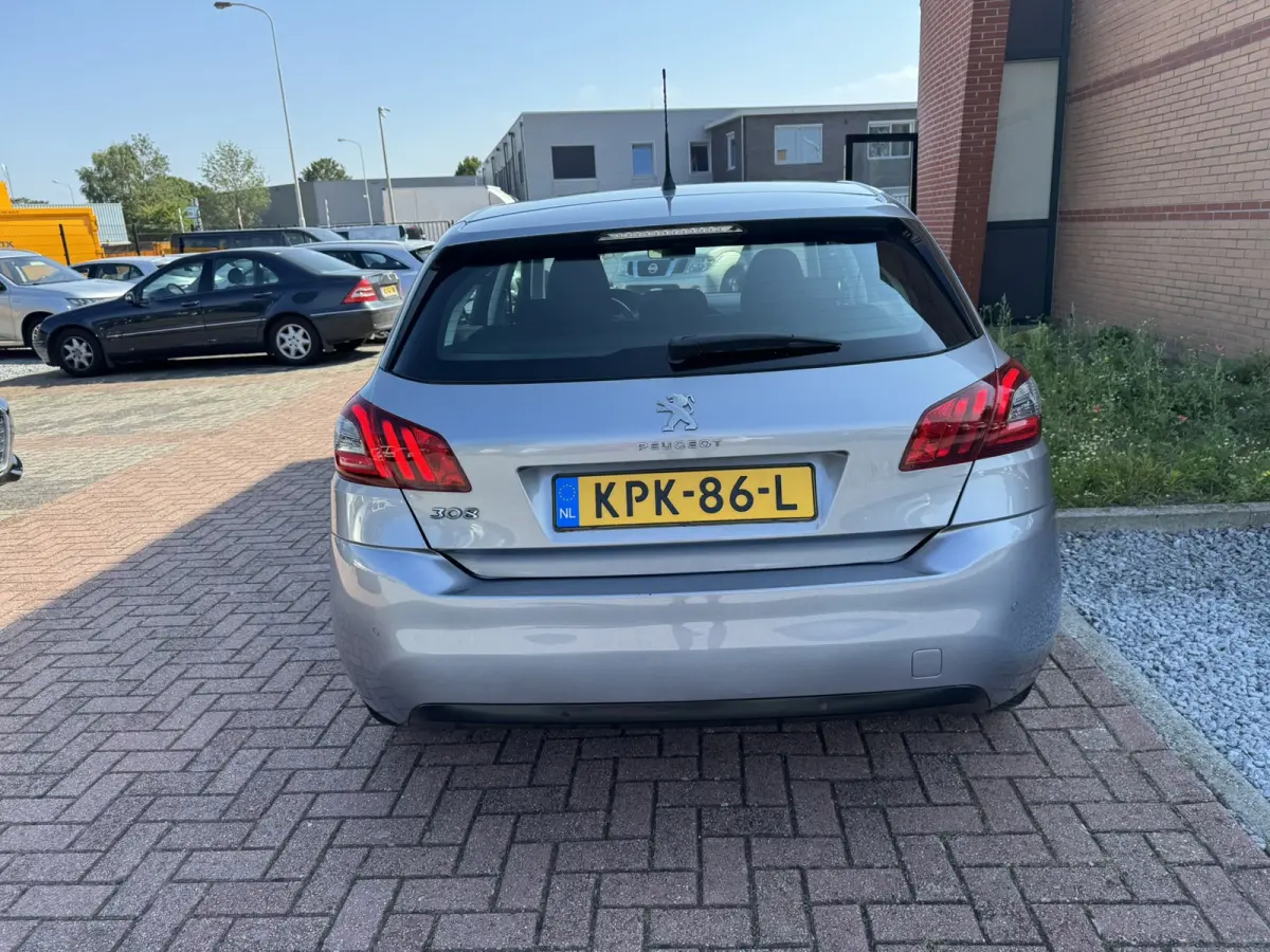 1.5 BlueHDi Blue Lease, Euro 6, Apple Carplay,