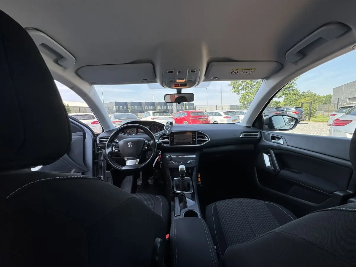 1.5 BlueHDi Blue Lease, Euro 6, Apple Carplay,