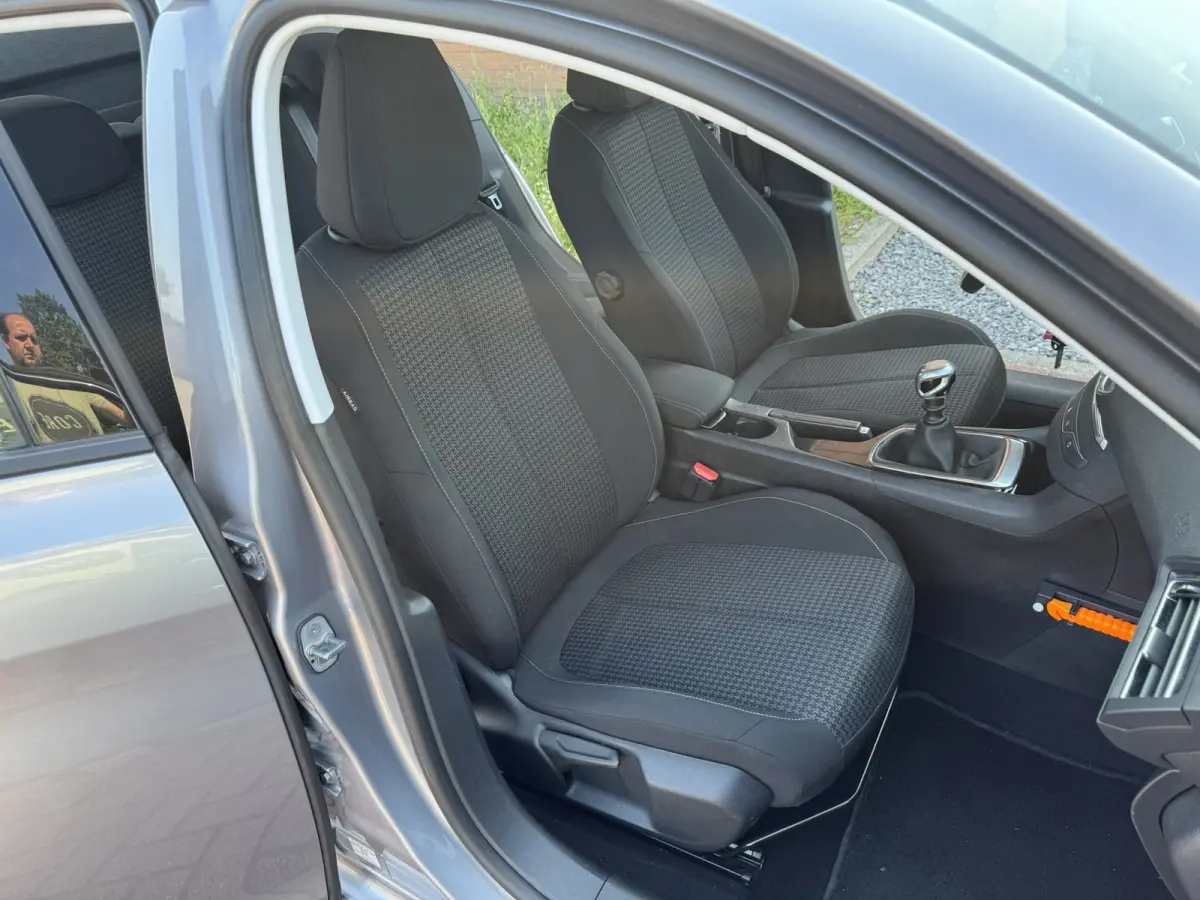 1.5 BlueHDi Blue Lease, Euro 6, Apple Carplay,