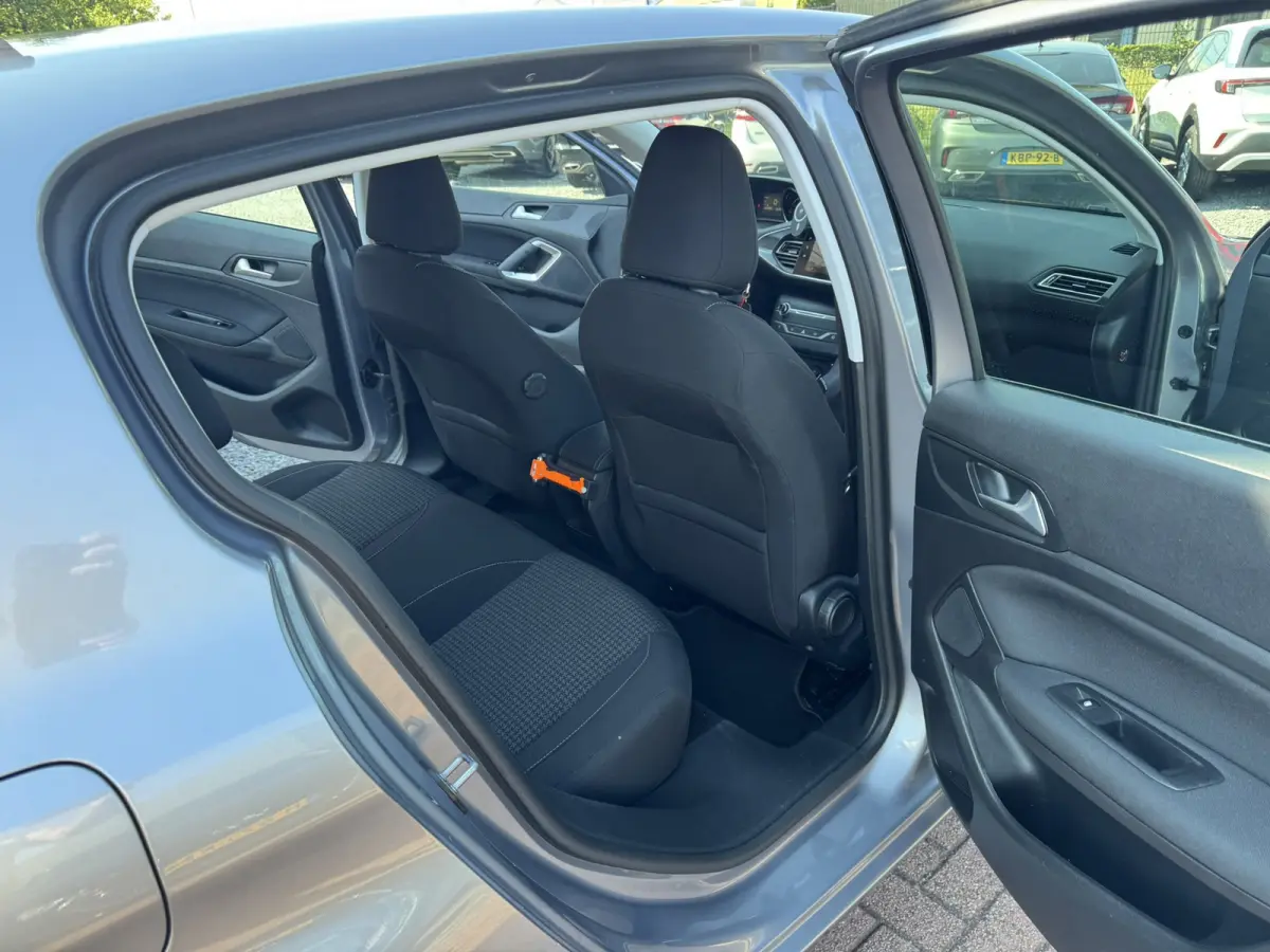 1.5 BlueHDi Blue Lease, Euro 6, Apple Carplay,