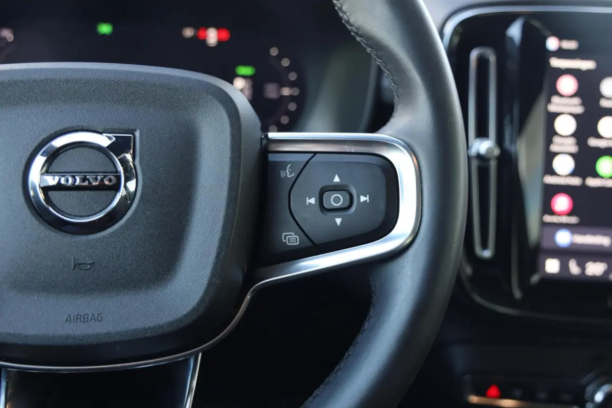 Recharge Core 69 kWh|Camera|Panoramadak|Carplay|Navi|