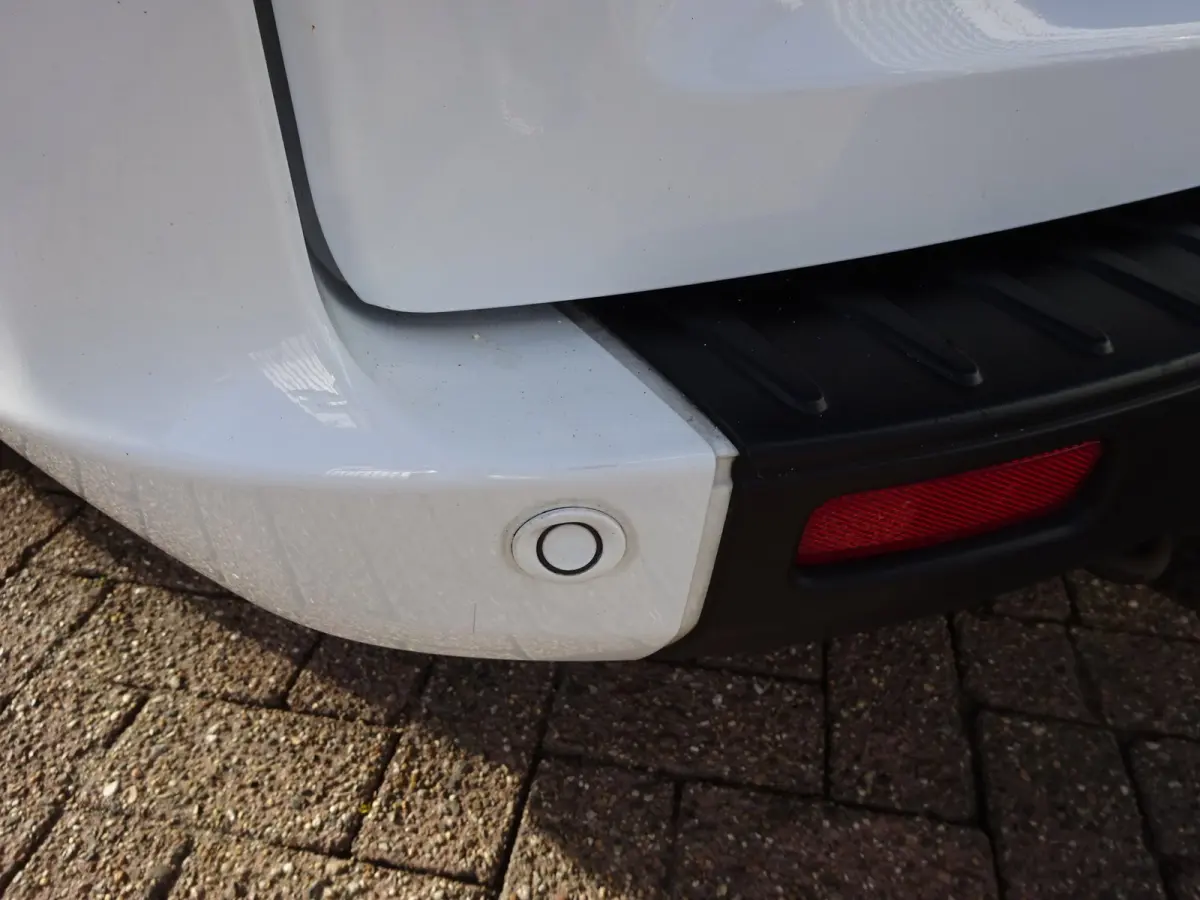 300 2.0 TDCI L2H1 Trend AUTOMAAT 3 ZITTER GROOT SCHERM