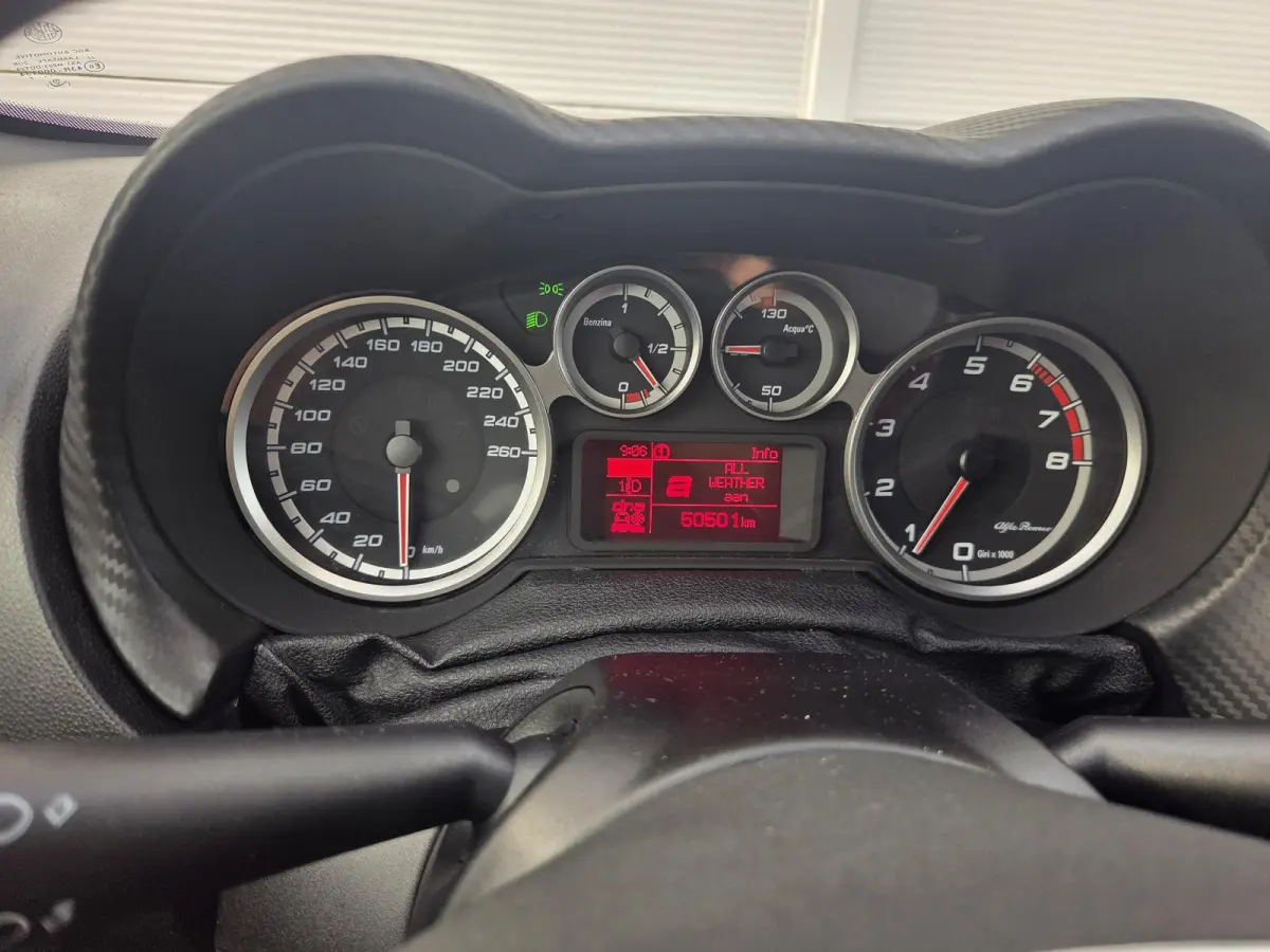 0.9 TwinAir ECO Super / Cruise control / Dab / Hill hold / Parkeersensor achter