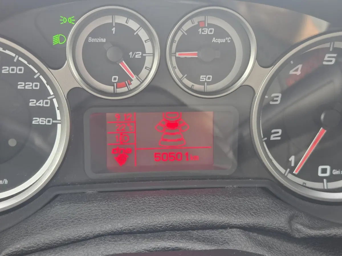 0.9 TwinAir ECO Super / Cruise control / Dab / Hill hold / Parkeersensor achter