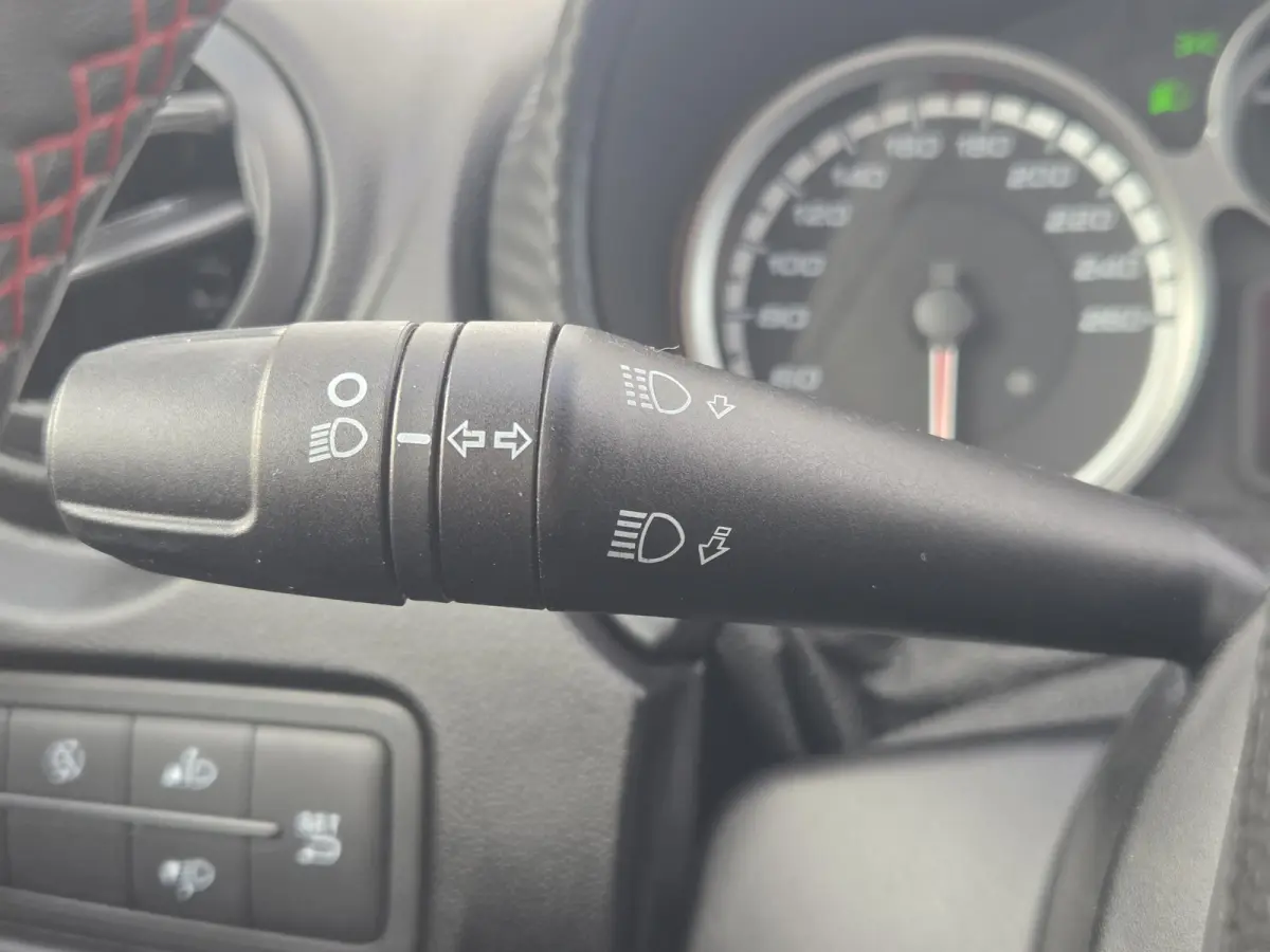 0.9 TwinAir ECO Super / Cruise control / Dab / Hill hold / Parkeersensor achter