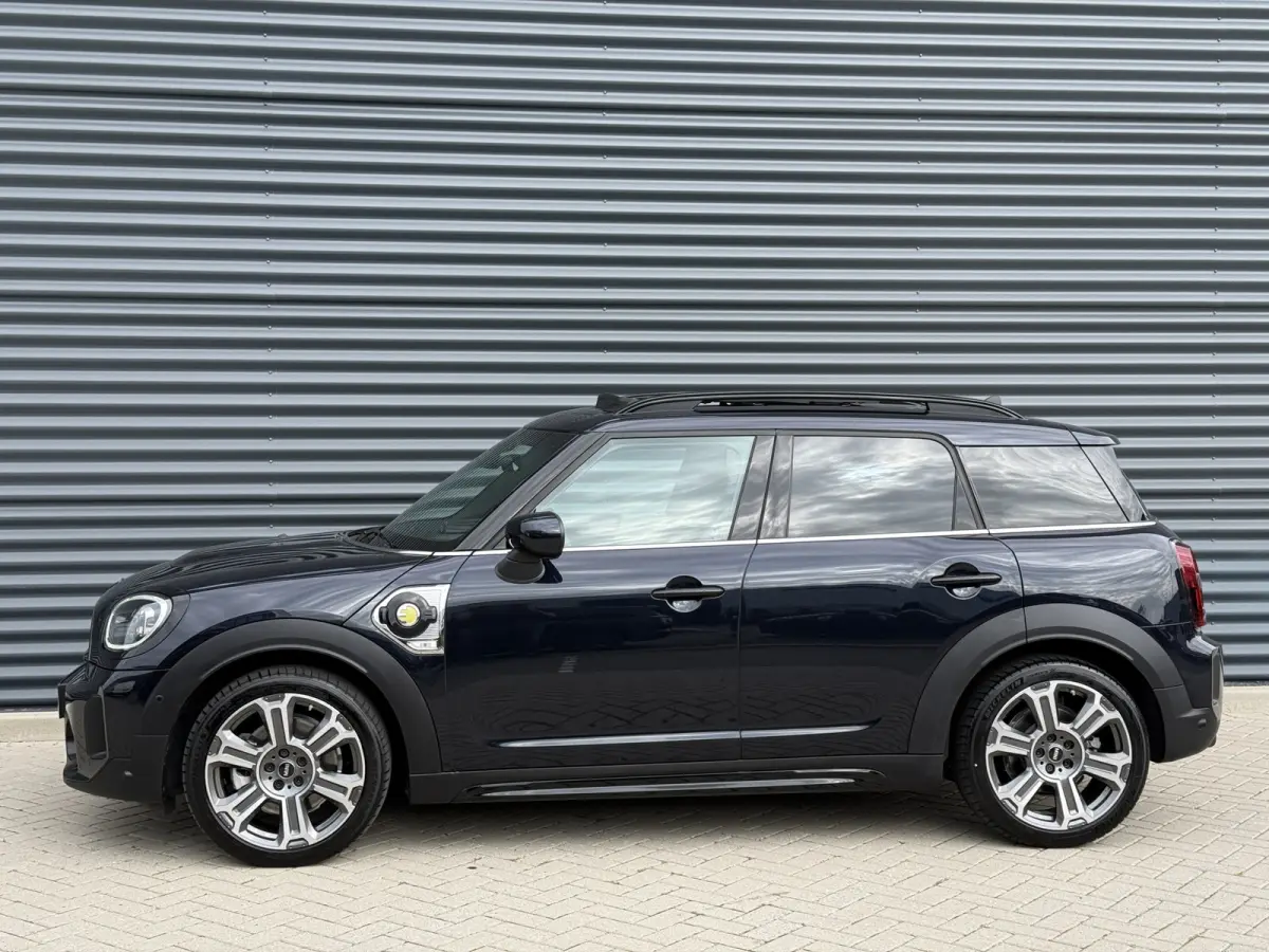 1.5 Cooper SE ALL4 Leder/Pano/Camera/H&K